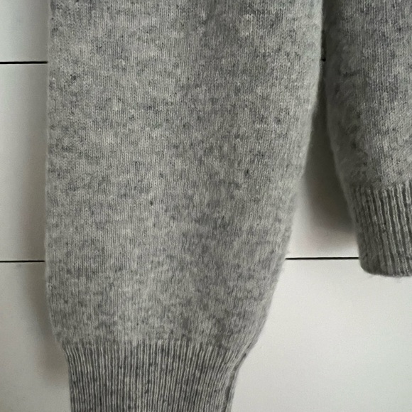 SCOTT & SCOTT  London 100%. Cashmere v-neck sweater orange col stripe on sleeve - Picture 5 of 6